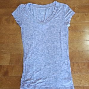 V-neck tee